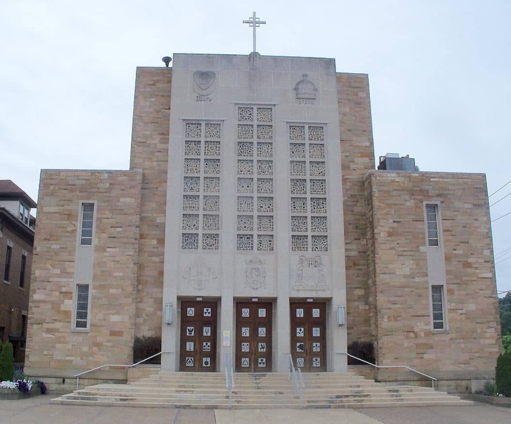Holy Name Cathedral in Steubenville, Ohio. (Credit: Wikipedia.)