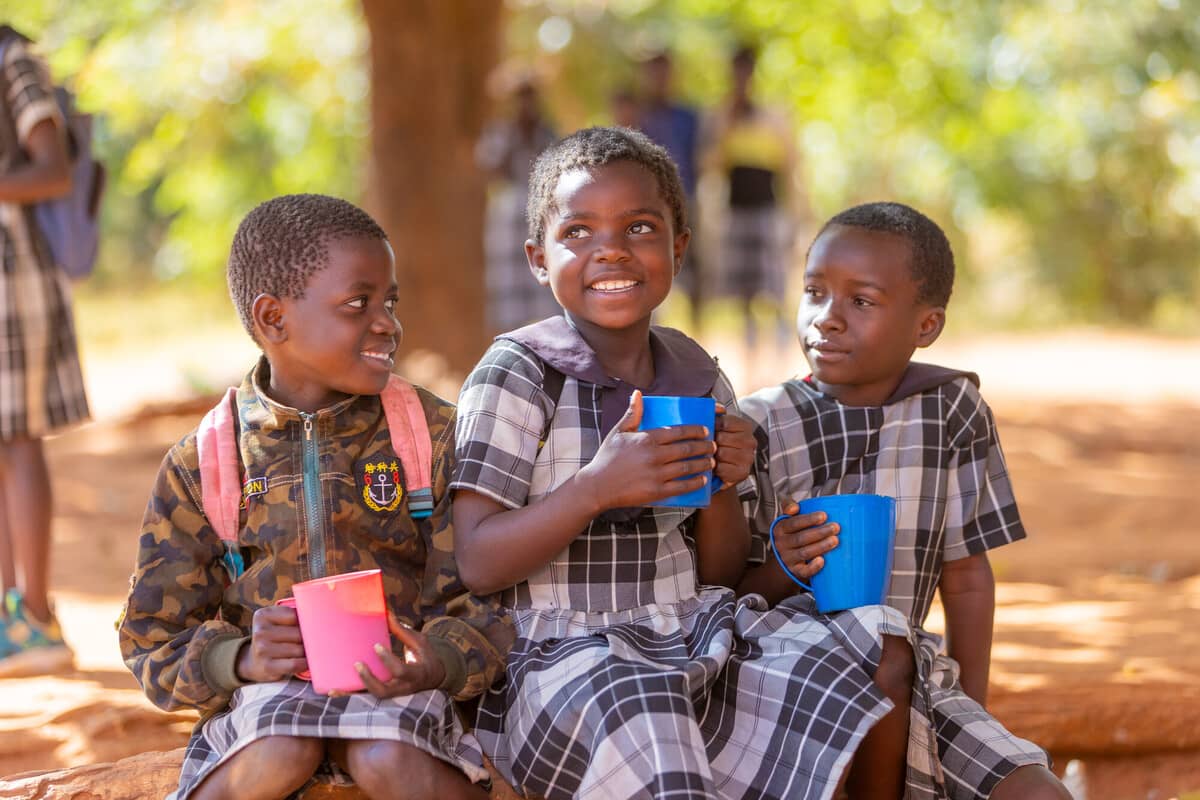 Children in Zambia. (Credit: Mary's Meals.)