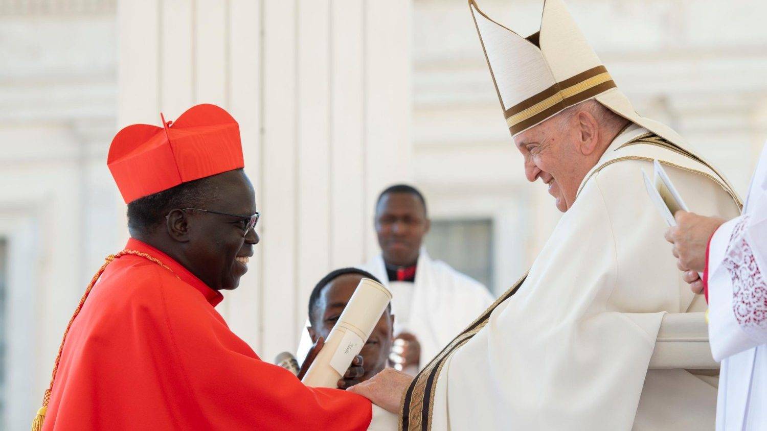 Cardinal Stephen Ameyu Martin Mulla greets Pope Francis in 2023. (Creidit: Vatican Media.)