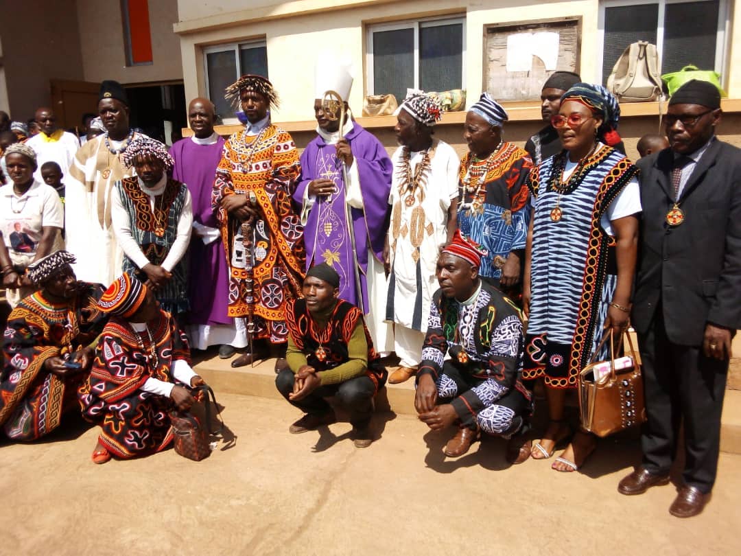 Bishop George Nkuo of Kumbo Diocese stands with Fon Ngum IV in Cameroon. (Credit: Ngala Killian Chimtom/Crux.)