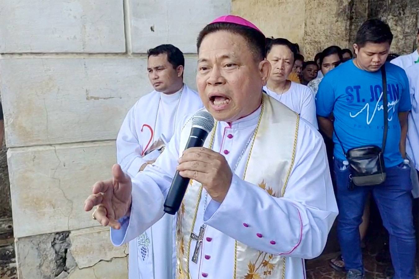 Archbishop Martin Jumoad on Tuesday, Aug. 5, announces the temporary closure of St. John the Baptist Parish in Jimenez, Misamis Occidental, after the desecration of its holy water font. (Credit: DXDD Radio/Facebook.)