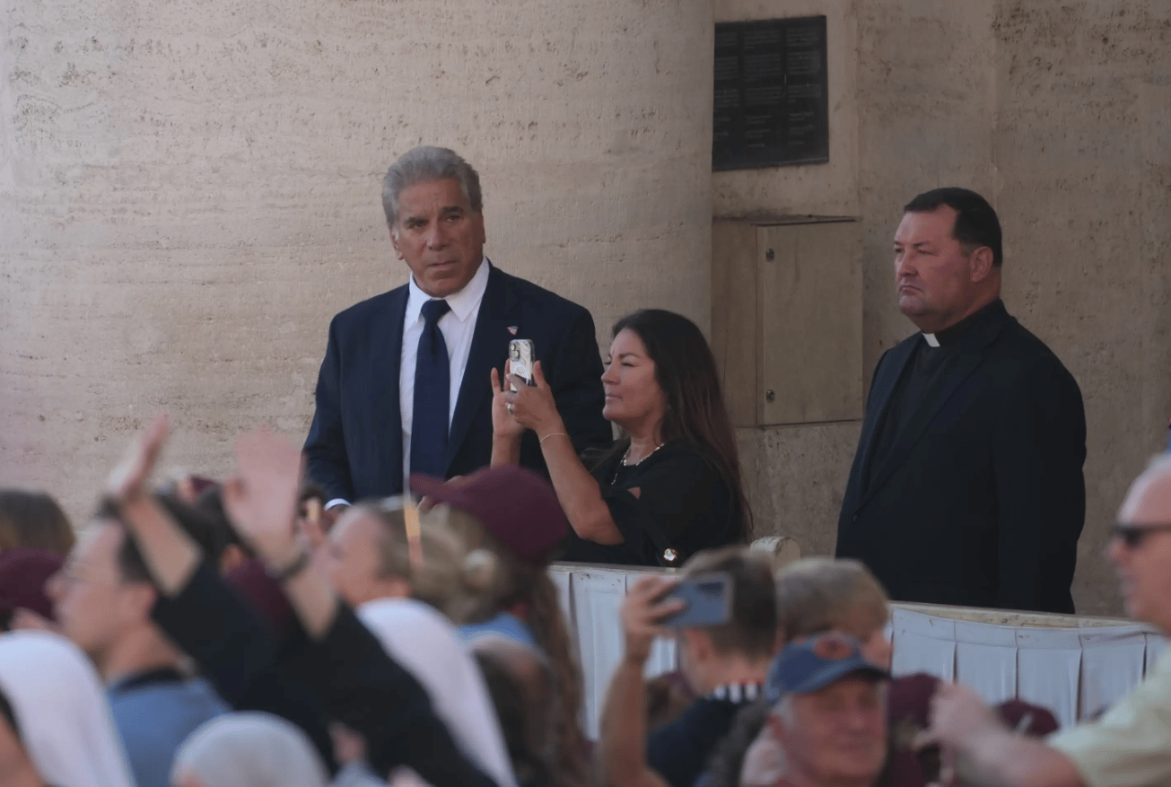 American actor Lou Ferrigno, left, attends Pope Leo XIV's weekly general audience at the Vatican, Wednesday, Sept. 30, 2026. (Credit: Andrew Medichini/AP.)