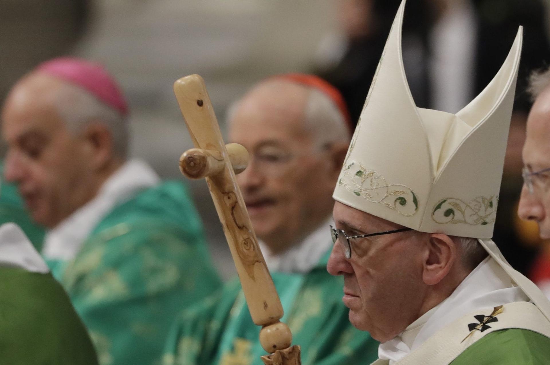 Pope urges rehabilitation, clemency for prisoners