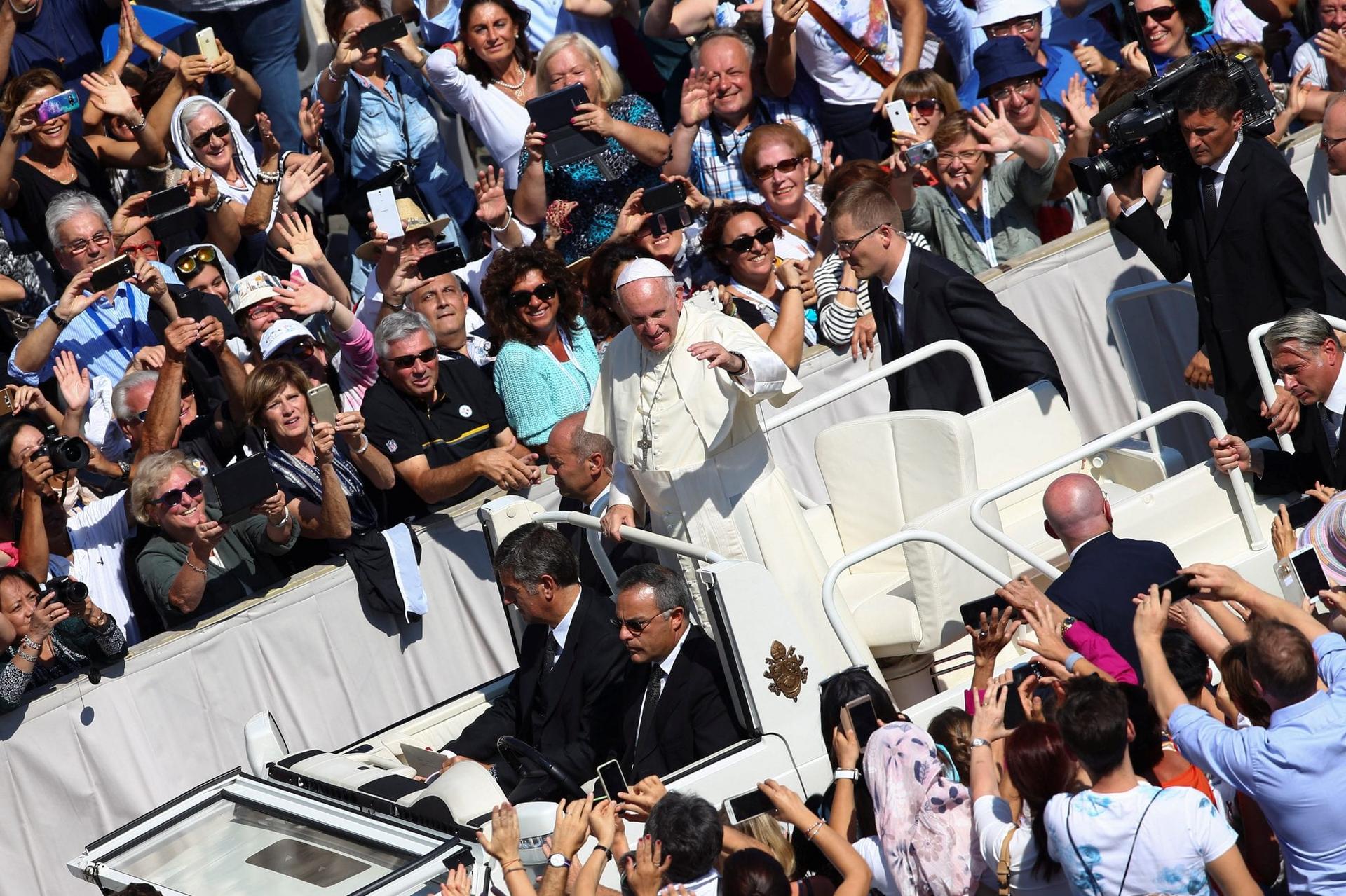 Pope delivers shot in the arm to catechists, Church’s backbone in global south