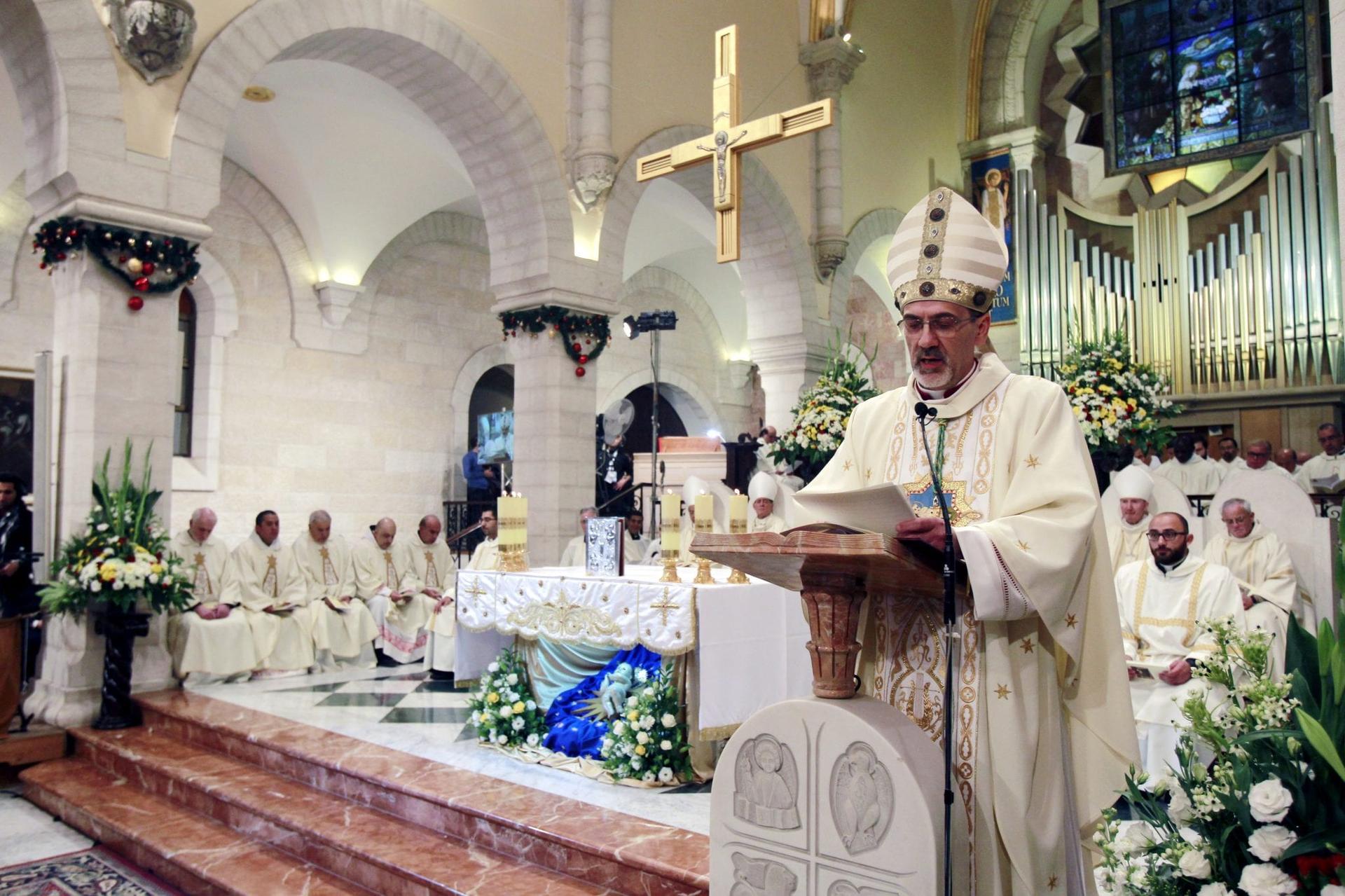 Christ’s birth invites new thinking in troubled world, Latin patriarch says
