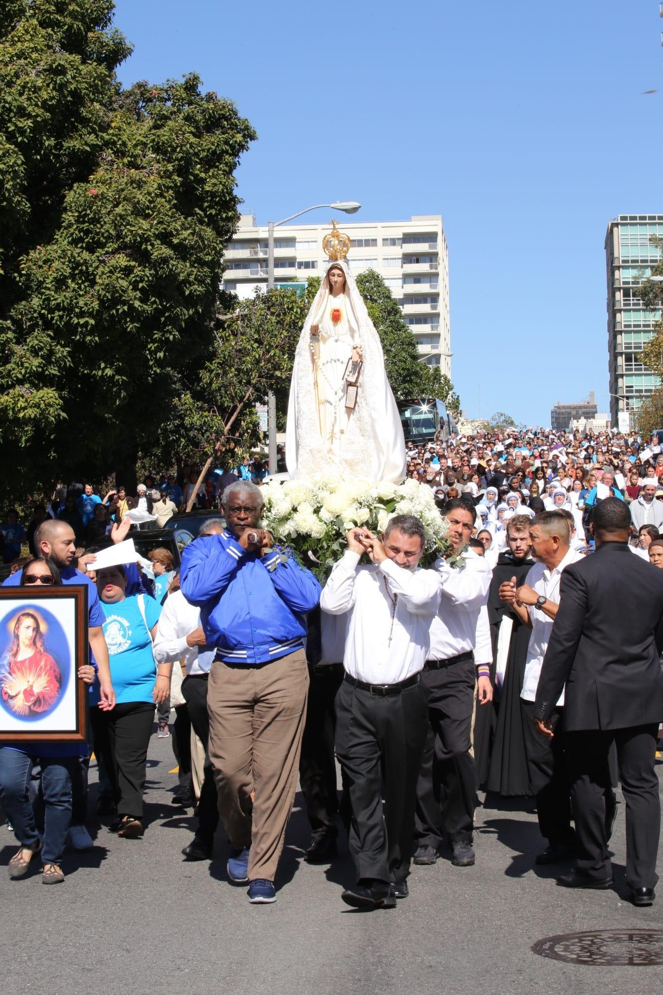 Mary’s heart ‘gate of heaven,’ San Francisco archbishop tells Massgoers