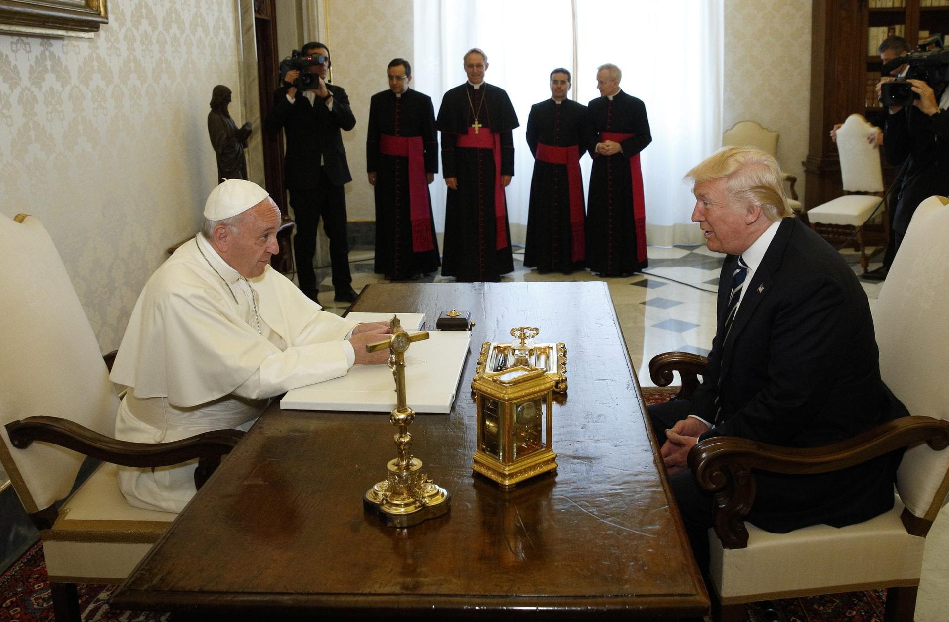 Trump congratulates Pope Francis on 7th anniversary of his papal election