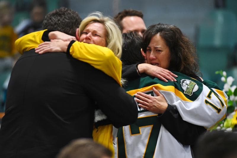 In Canada, prayers, tears for victims of Humboldt Broncos tragedy