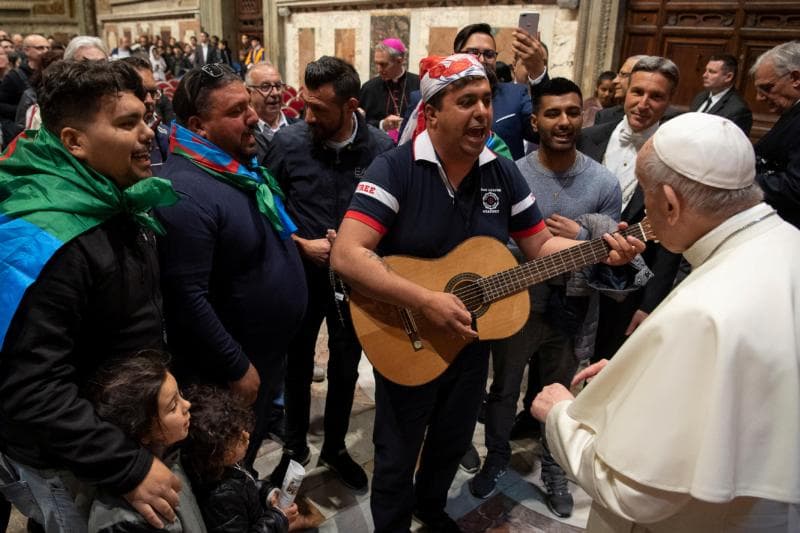 As Italy’s gypsies struggle with stigma, pope’s outreach stands alone
