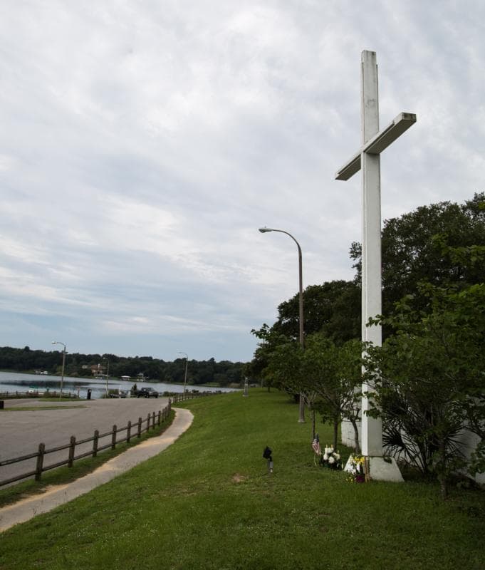 Federal appeals court now says Florida Latin cross can stay
