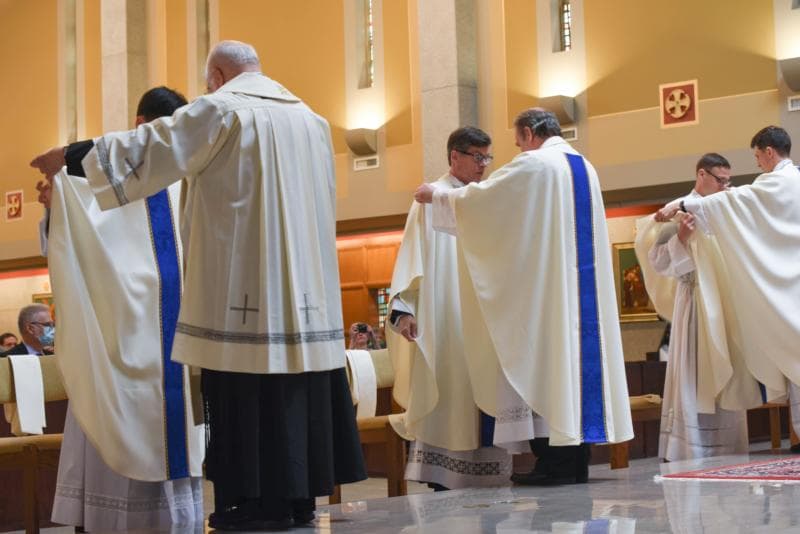Newly ordained priests called to give the world love and the mercy of God
