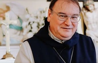 Two Canadian bishops disavow priest’s prophecies