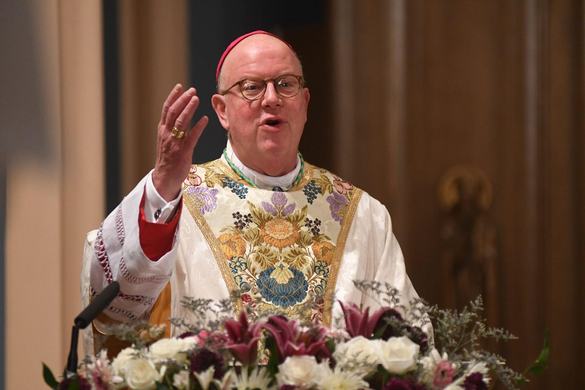 Springfield’s bishop promises, like Peter, to love Jesus, care for his people