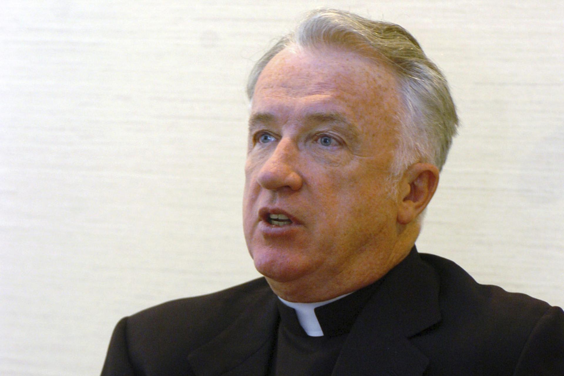 Former West Virginia bishop apologizes, reimburses diocese