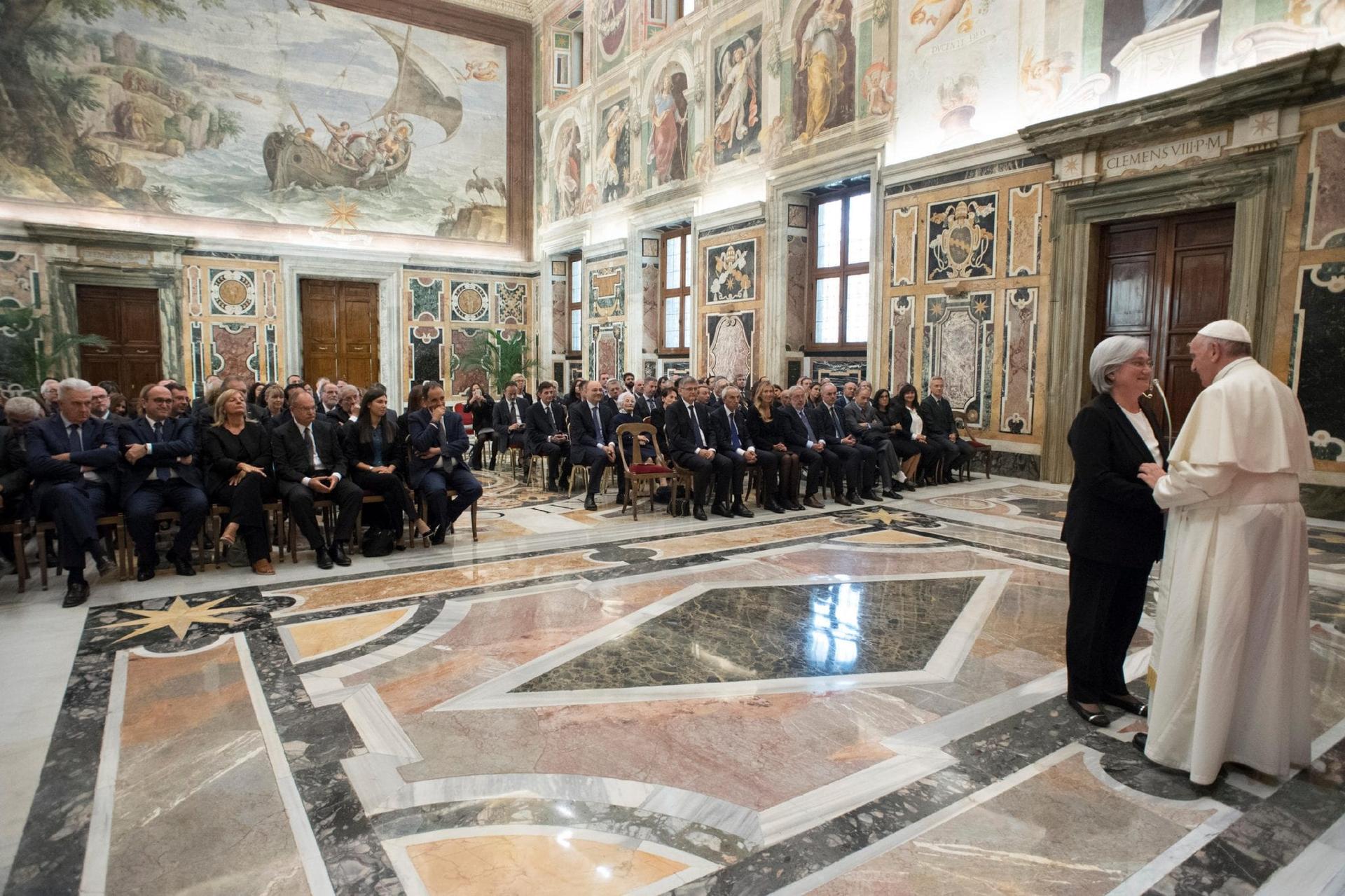 Once more, Pope Francis loudly and publicly takes on the mob