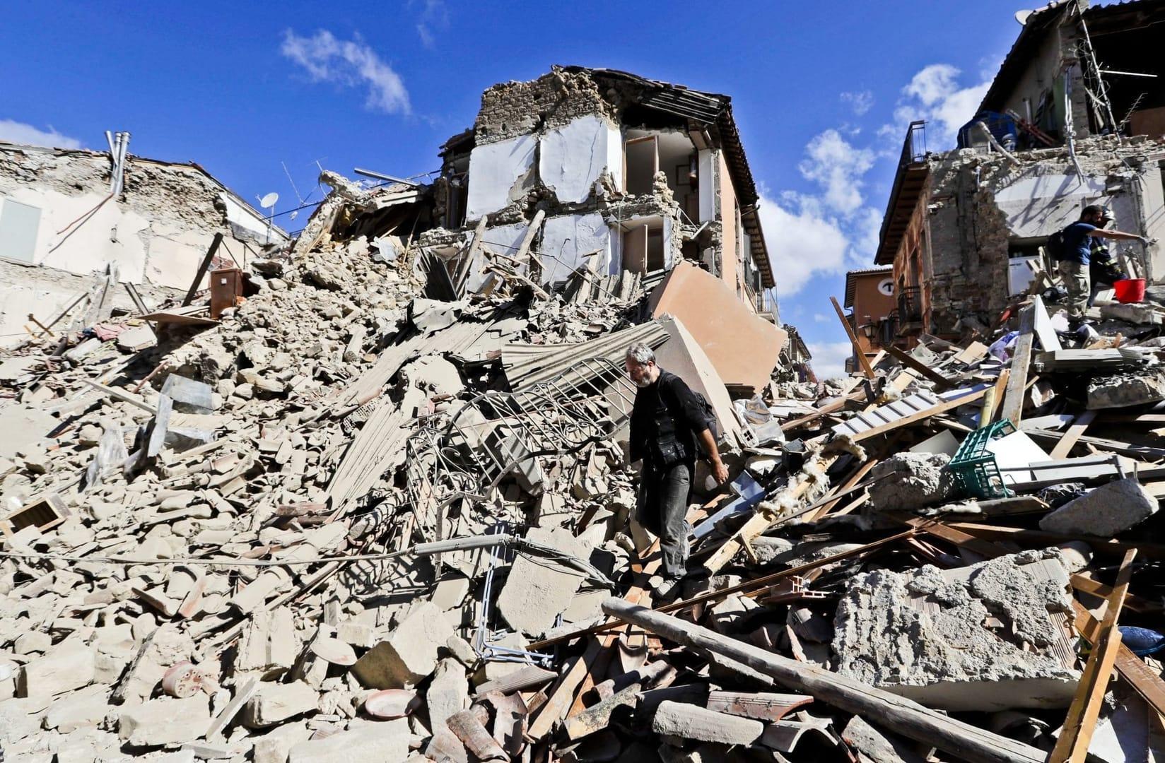 Vatican sends rescue team to Italian quake zone