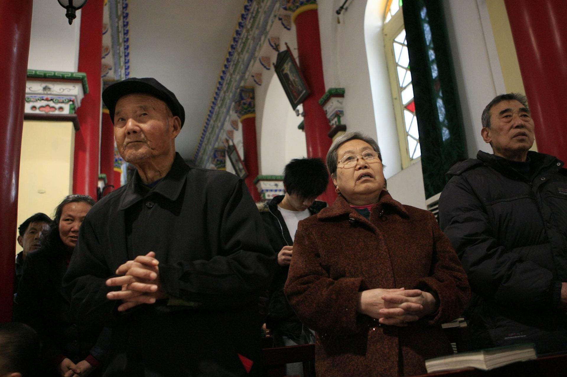 Vatican calls on China to let bishop exercise his ministry