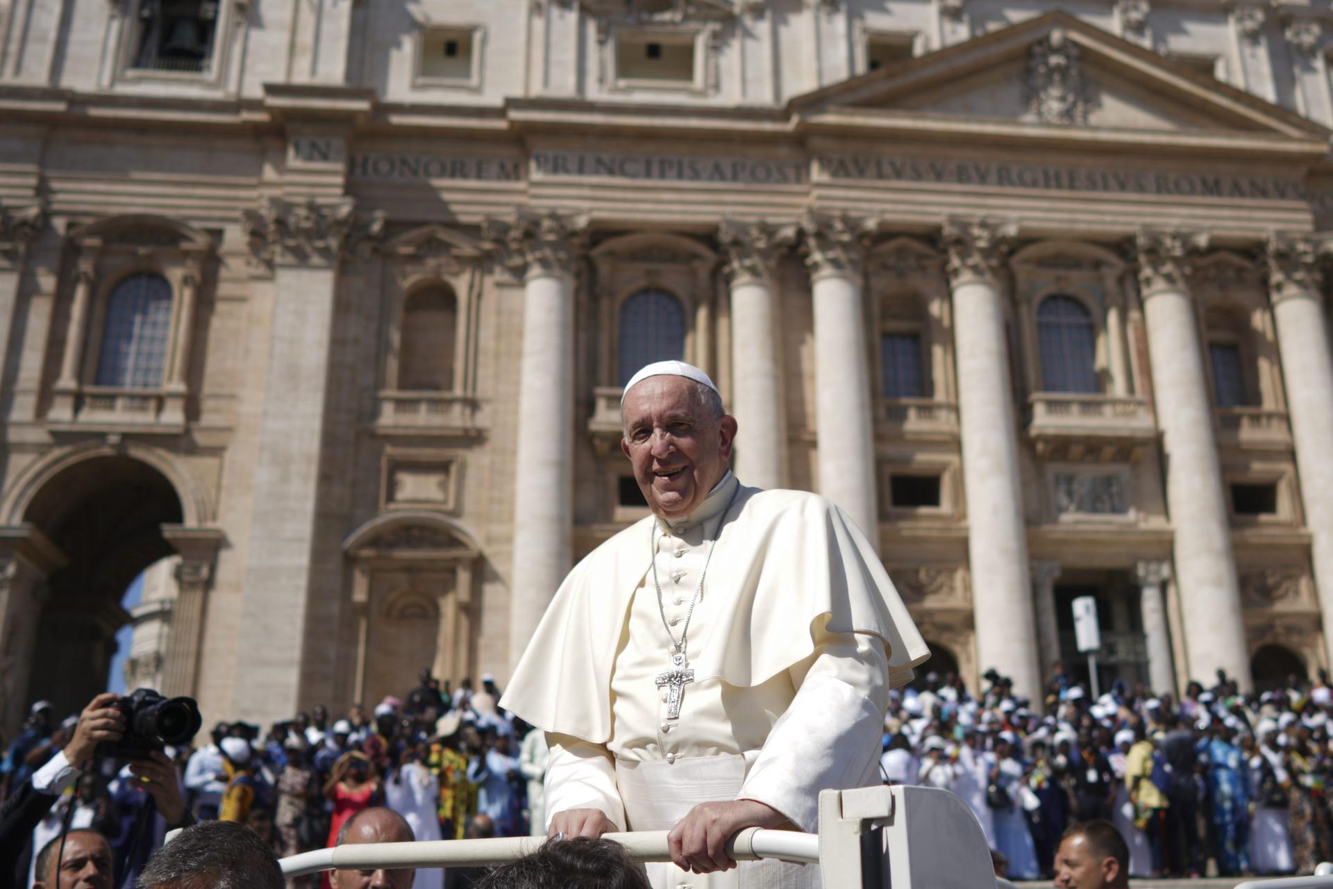 Pope to launch global educational pact next year
