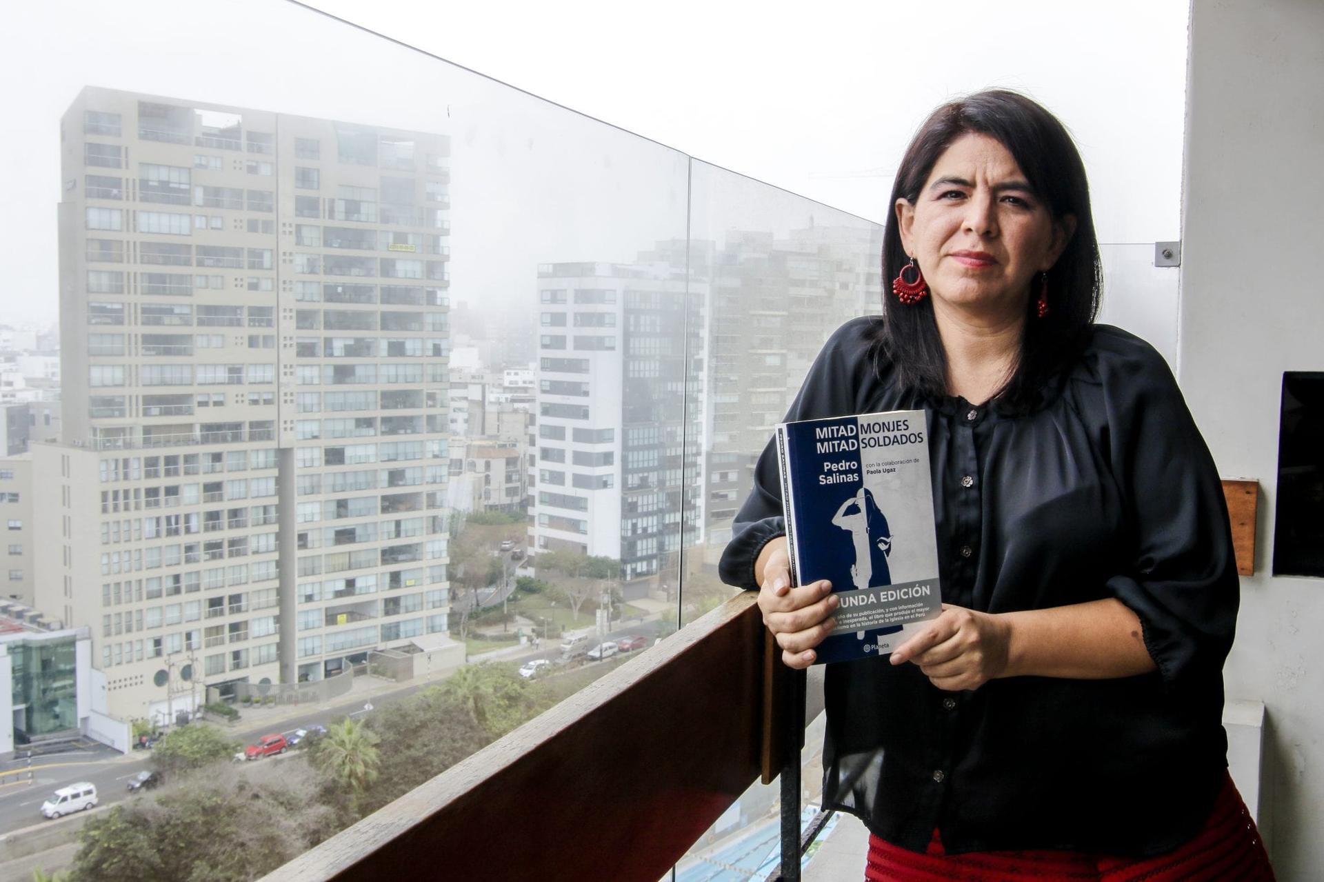 Peruvian journalist who unveiled Catholic scandals wins press award