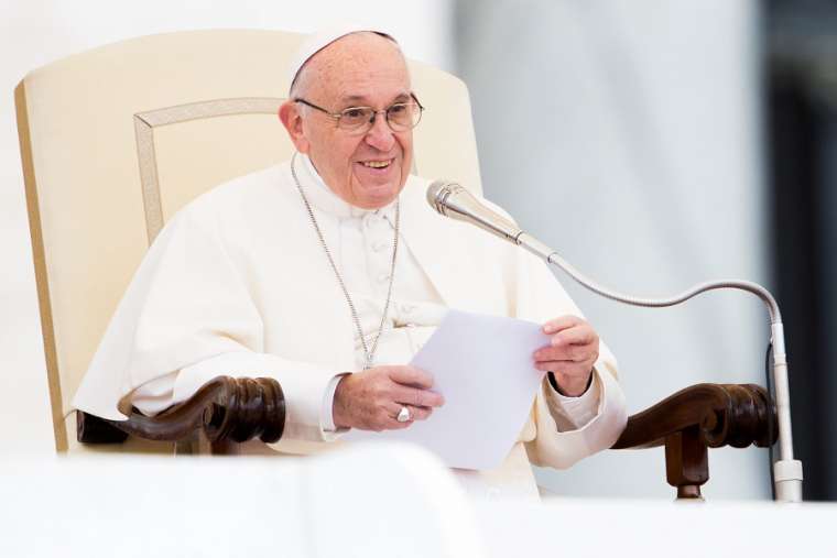To follow God’s law, begin with gratitude, Pope Francis says