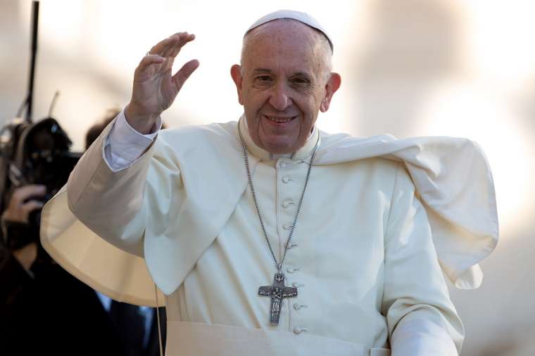 Pope Francis: Don’t make a show of doing good