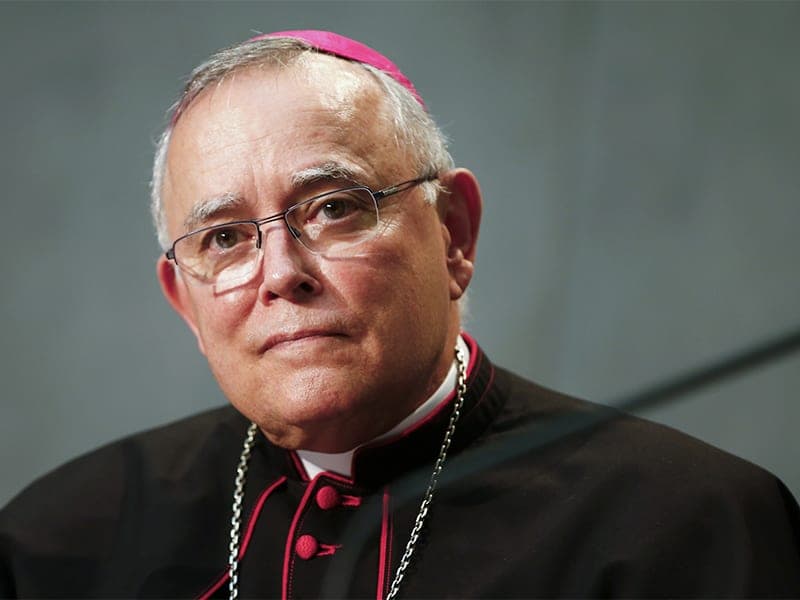 Archbishop Chaput of Philly says Notre Dame should invite President Trump