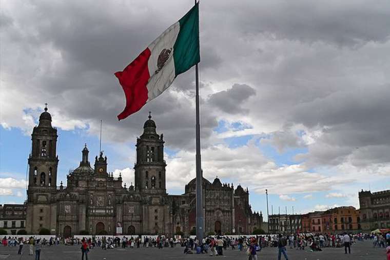 Catholic Church in Mexico praises Trump deal; Bolivian archbishop decries corruption