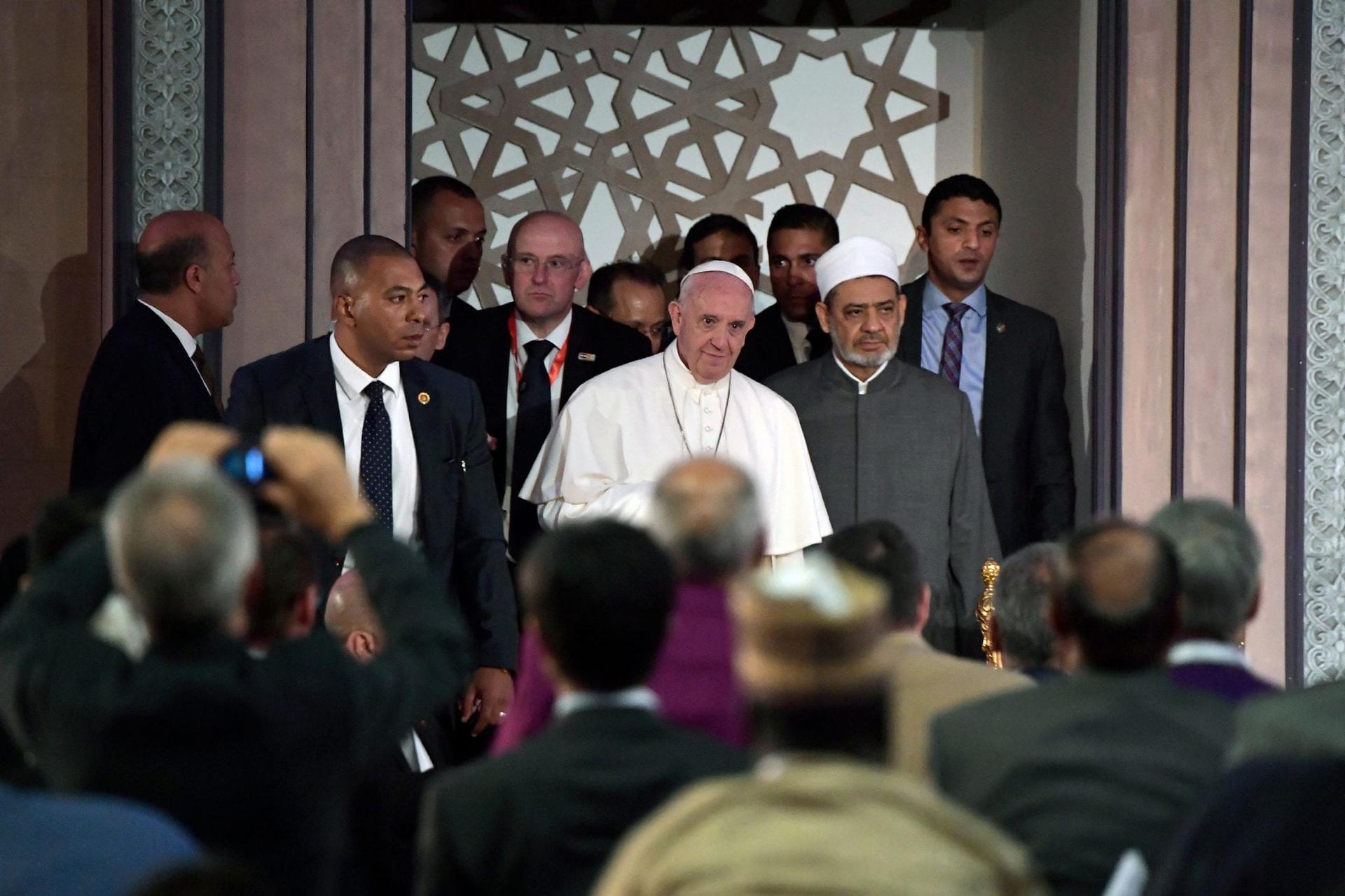 Pope Francis delivers shot in arm to Egypt’s persecuted Christians