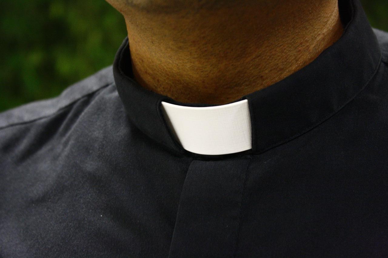 Kansas priest sentenced to prison for possessing child porn