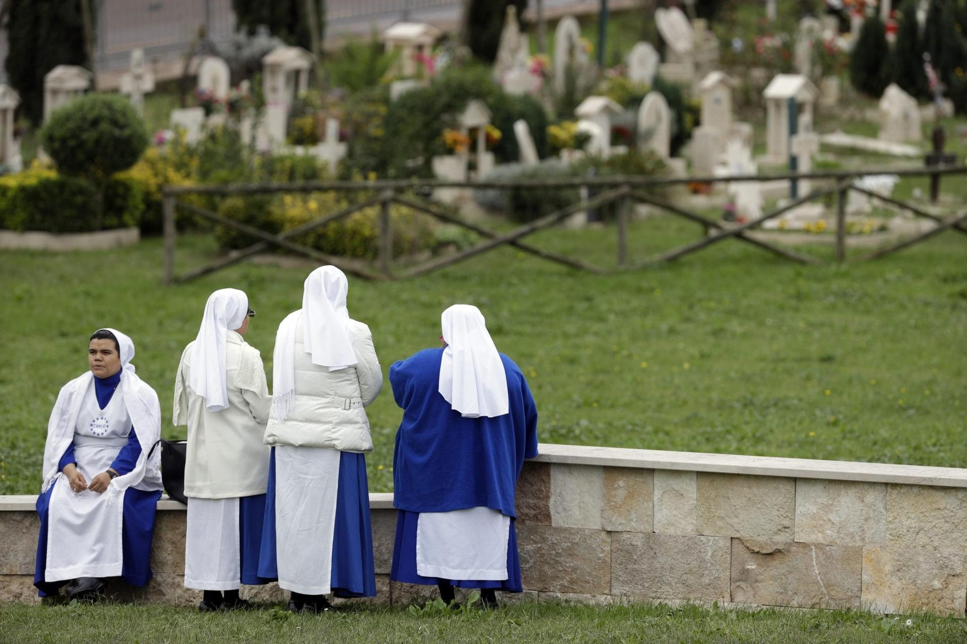 Global Catholic nuns urge reporting of sex abuse to police