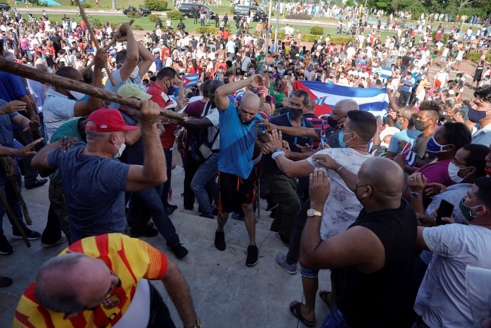 ‘Enough is enough’ of how Cuba treats its people, Bishop Cruz says at vigil