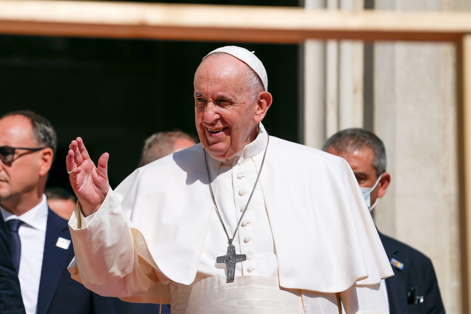 Pope gets lucky as trip offers unplanned chance to reassure Jews