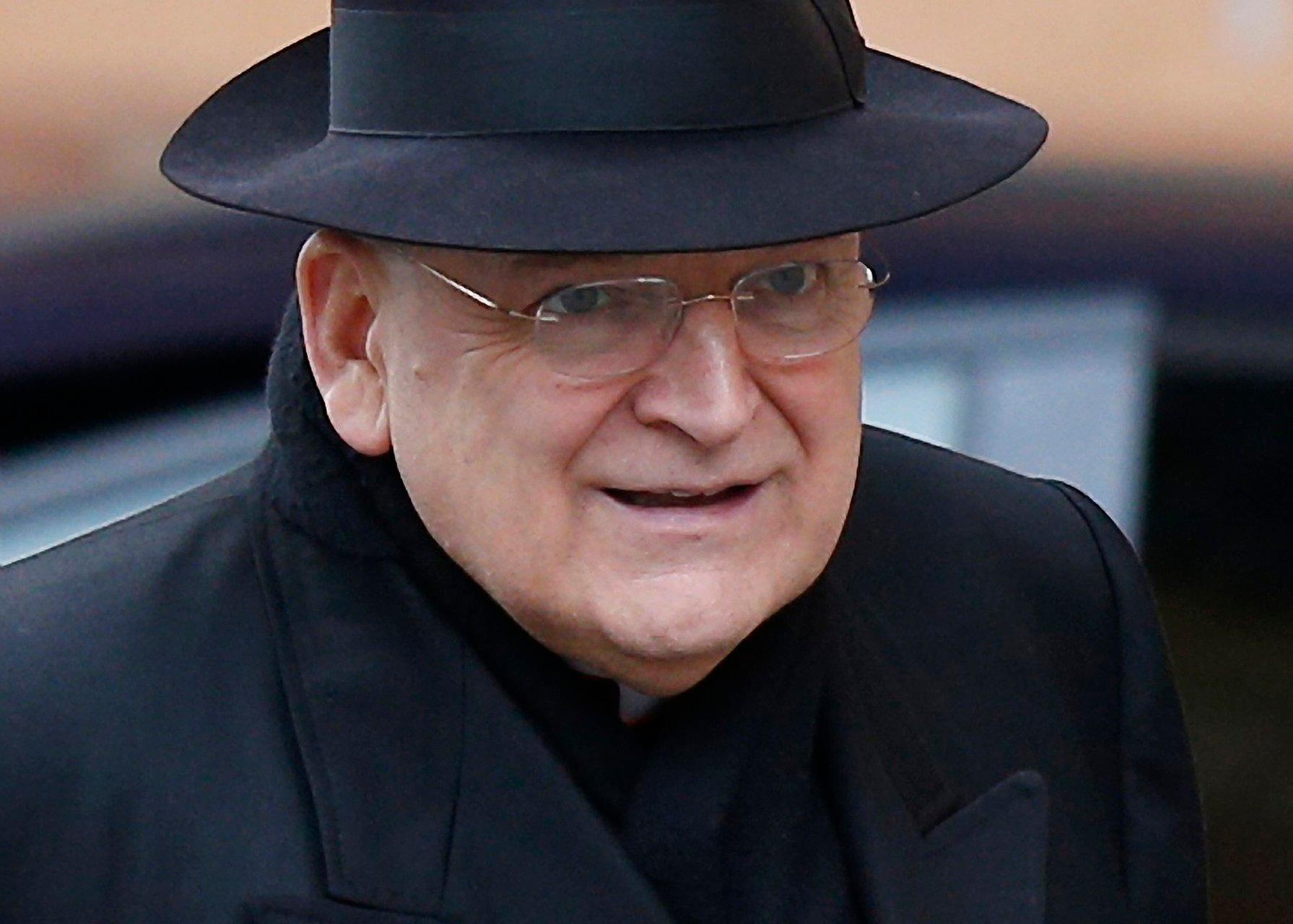 Cardinal Burke continues to recover, urges Catholics to pray rosary daily