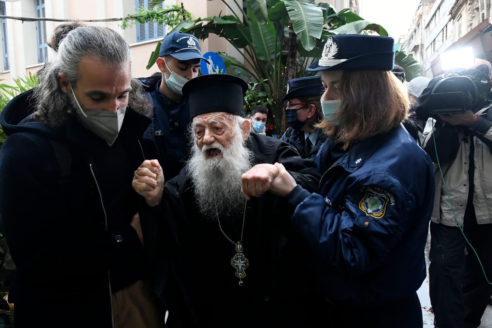 Protesting Orthodox priest heckles Pope on Greece visit
