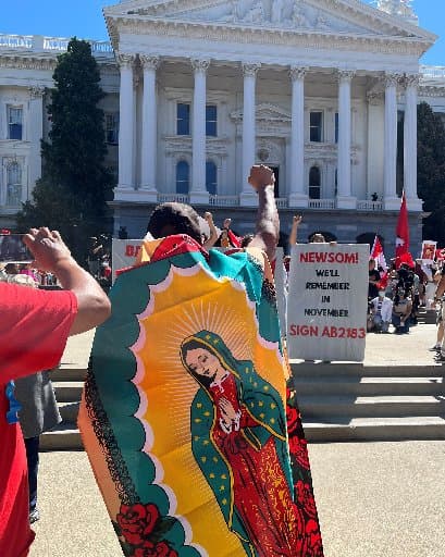 Farmworkers’ march in support of workers’ bill has Catholic presence