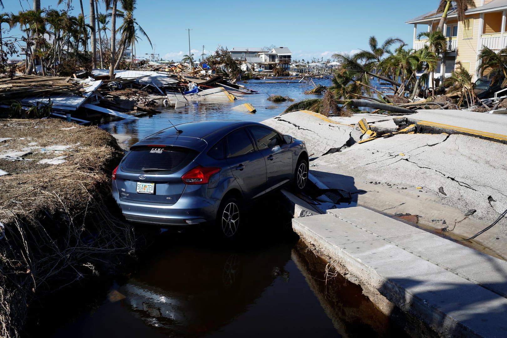 Florida continues with rescue efforts as Hurricane Ian heads north