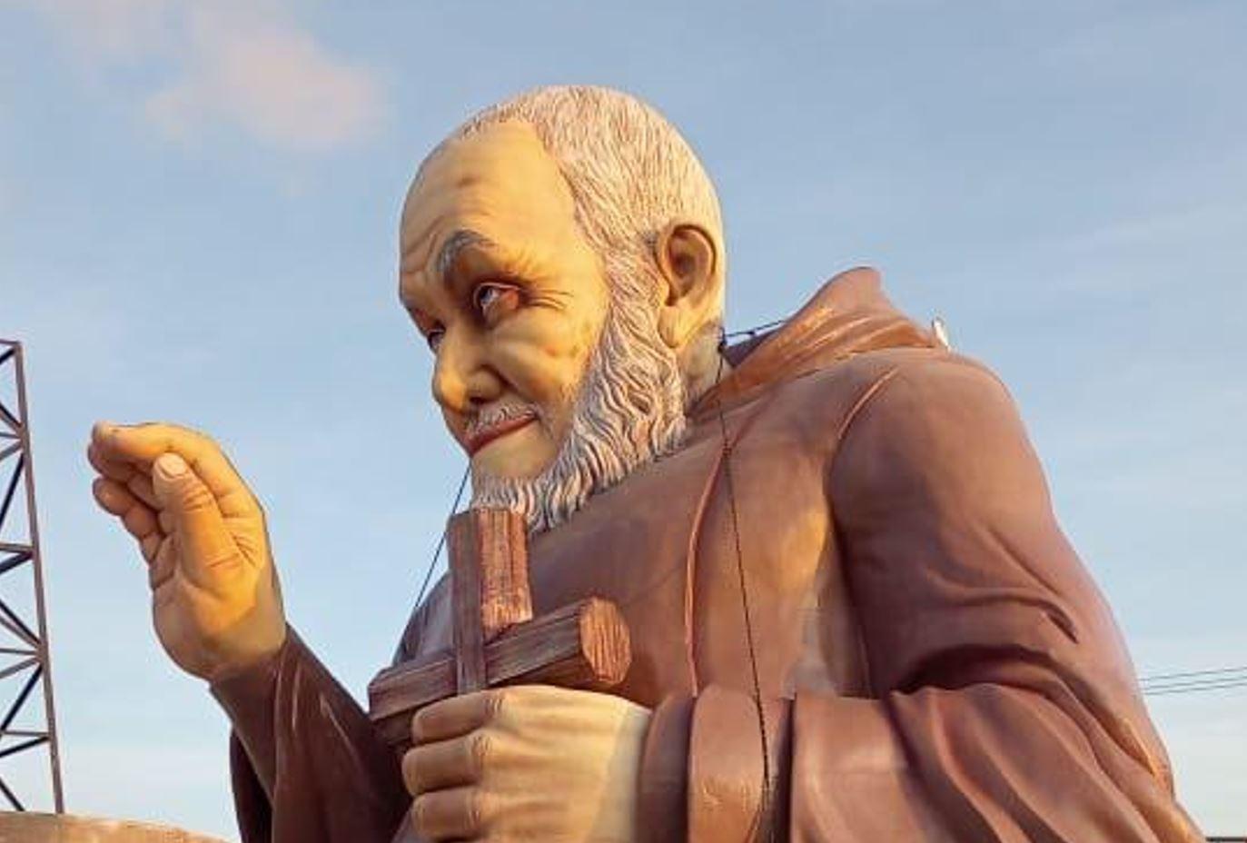 Giant statue of folk saint unveiled in Brazil