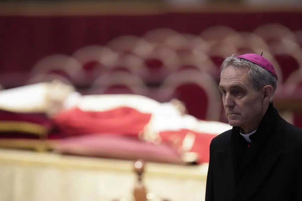 Gänswein rumors would mark a return to form for ex-papal secretaries