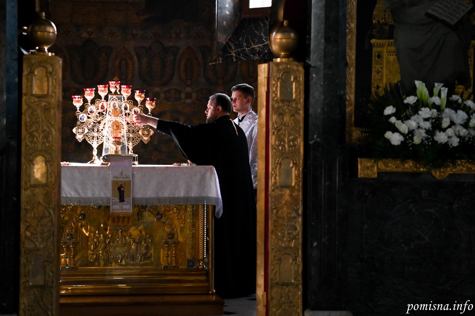 In snub to Russia, Ukraine’s Orthodox Church moves Christmas to Dec. 25