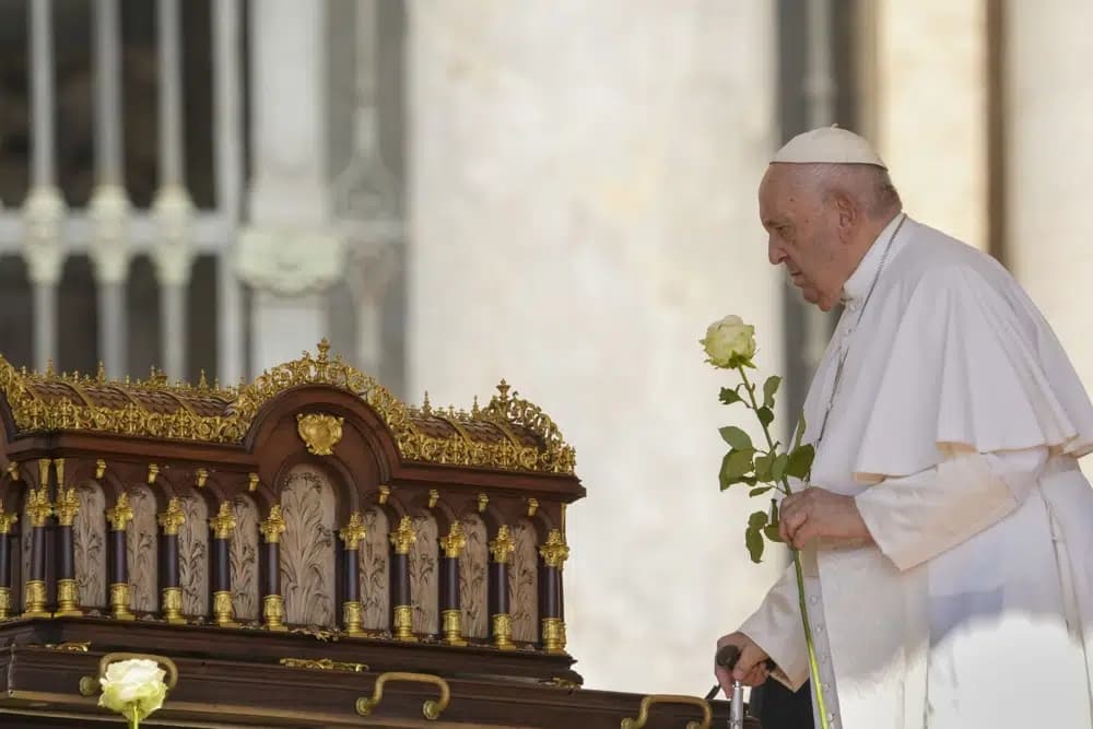 Pope to undergo abdominal surgey, expected to be hospitalized ‘several days’