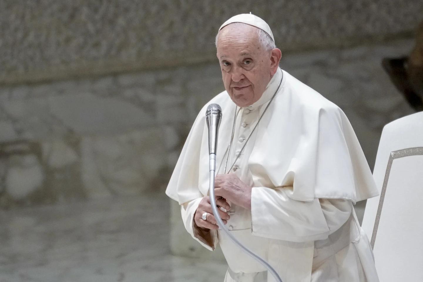 Pope offers cautious ‘yes’ on blessing some same-sex unions, ‘no’ on woman priests