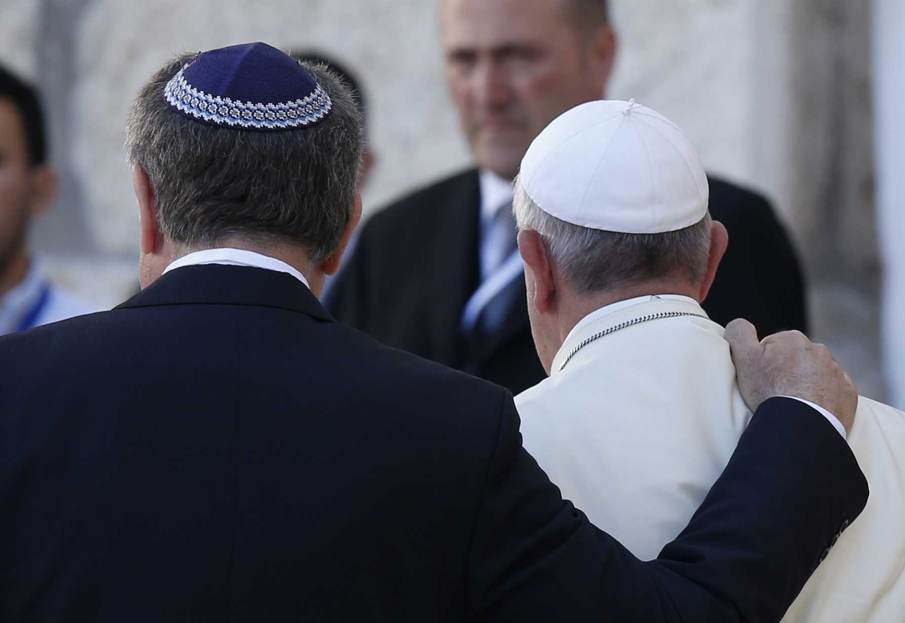 Israeli, Jewish reaction to papal overture conspicuous by its restraint