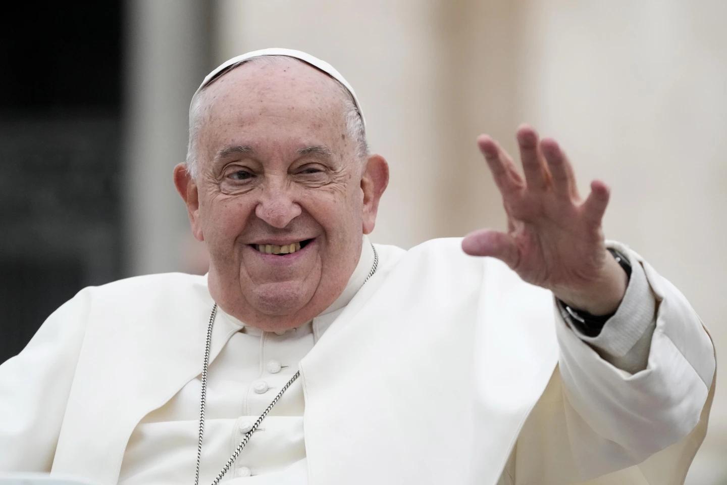 Pope to push Mediterranean agenda in visit to Corsica