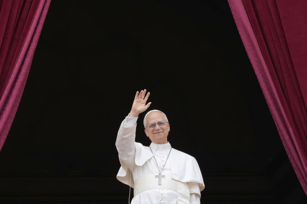 Pope has phone call with Putin same day Trump does