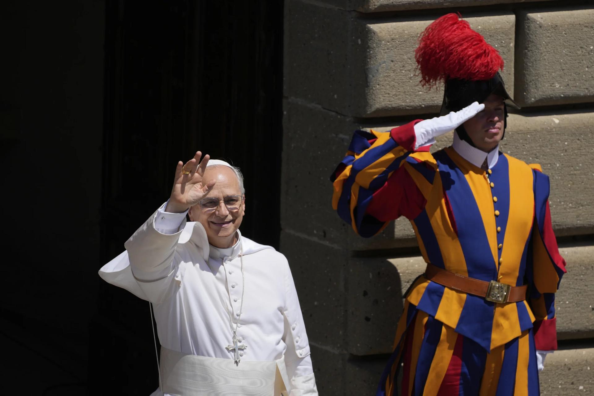 Pope Leo leaves Castel Gandolfo and returns to Vatican City