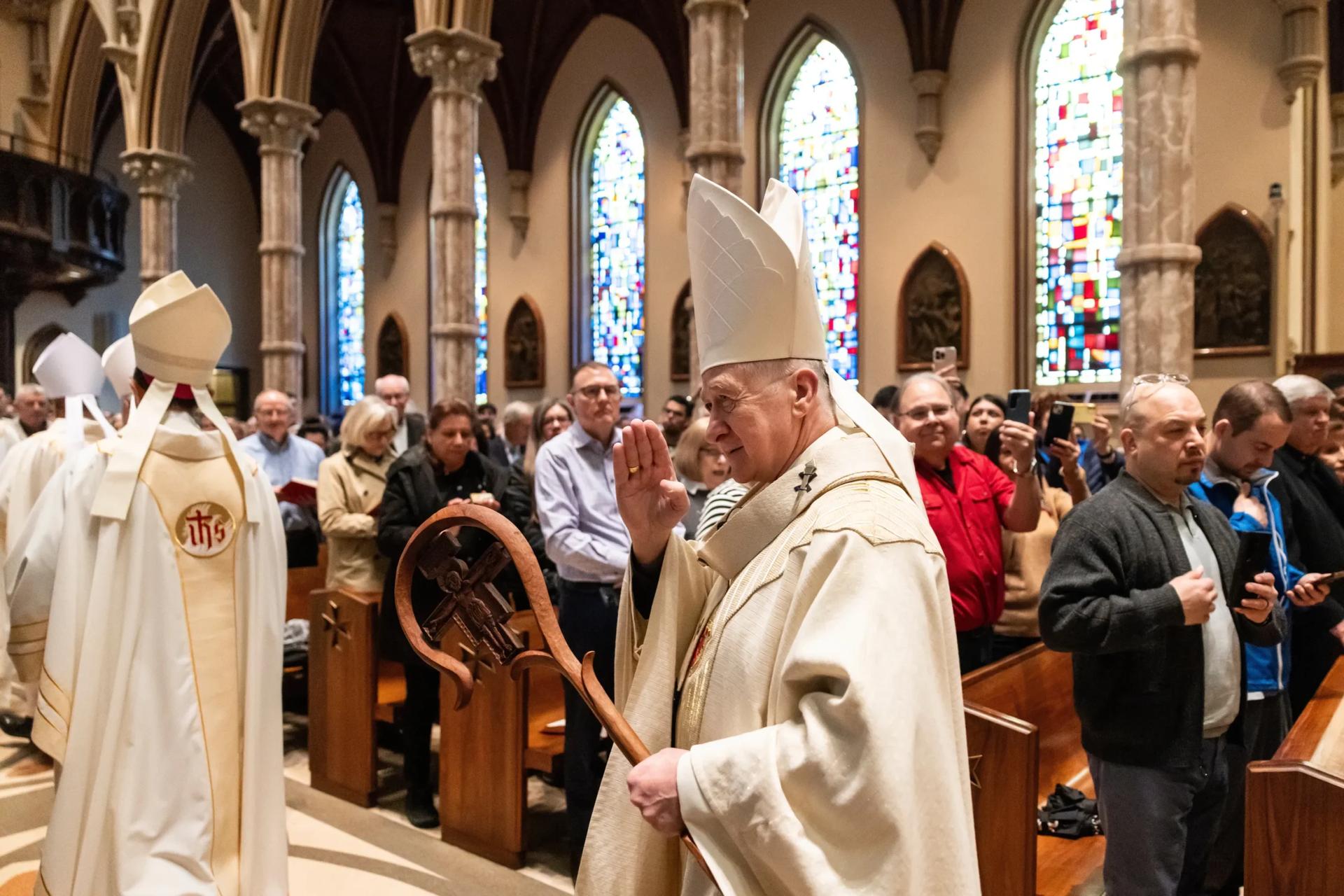 Chicago archbishop’s decision to honor U.S. senator stirs Catholic abortion debate
