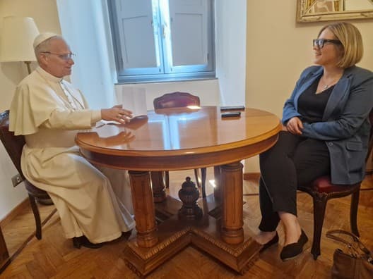 Leo gives first exclusive interview to Crux correspondent for new bio
