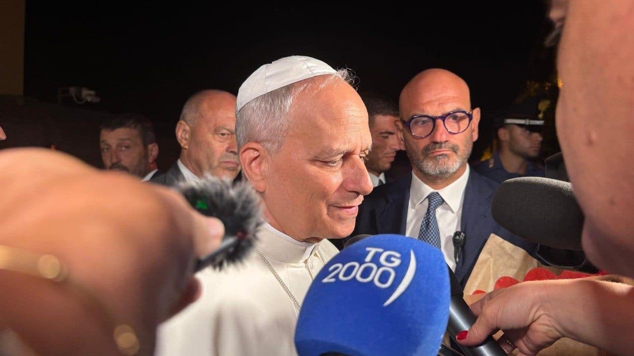 On purpose or not, Pope grabs third rail of US, Catholic politics with both hands