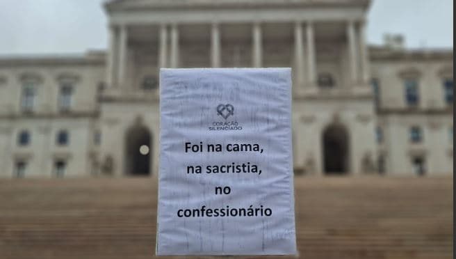 Victims protest inaction from Portuguese bishops on financial compensation