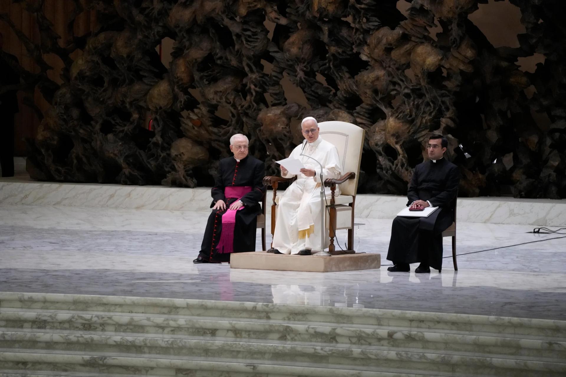 Pope reaffirms dialogue with Jews as he marks 60th anniversary of a key document